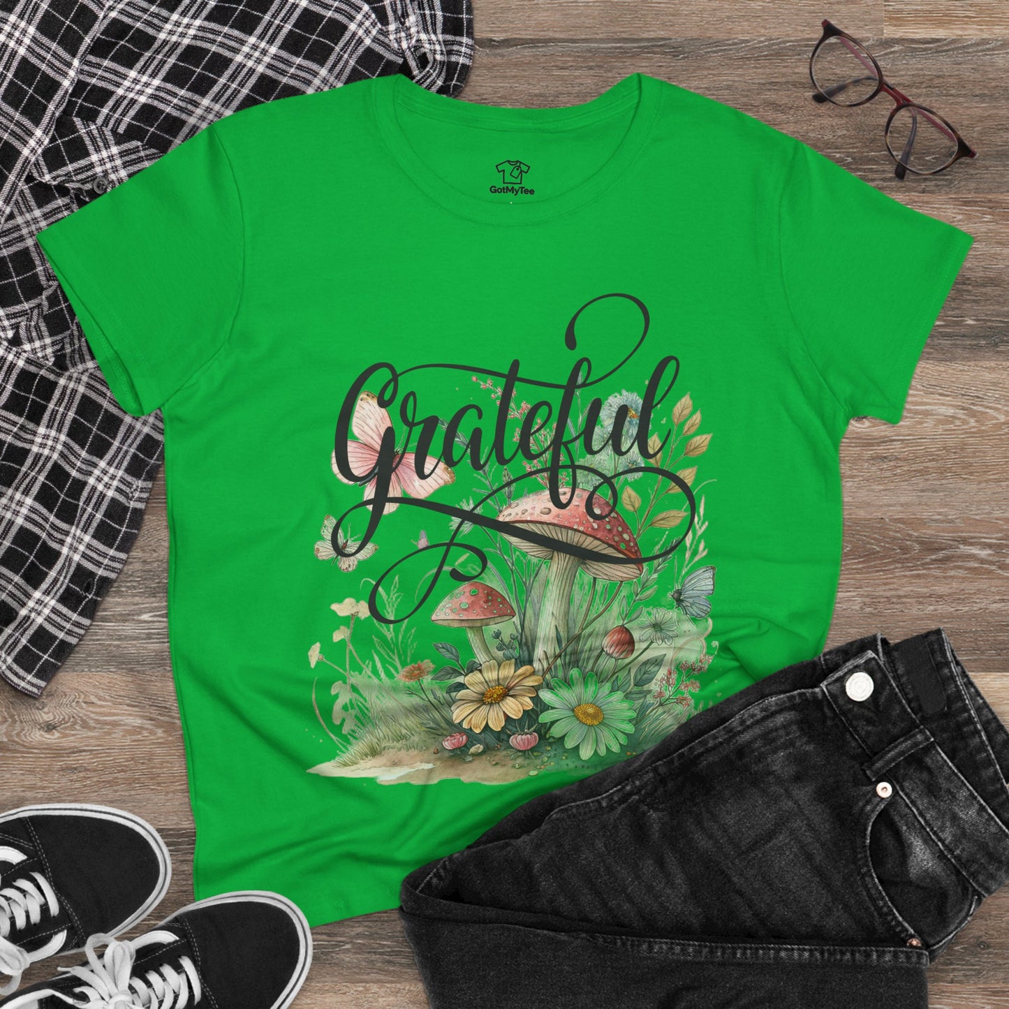 Grateful Women's Cotton Tee, Vintage Style Tee, Flower Tee, Gift for Her, Daily Wear, Nature Lover Shirt