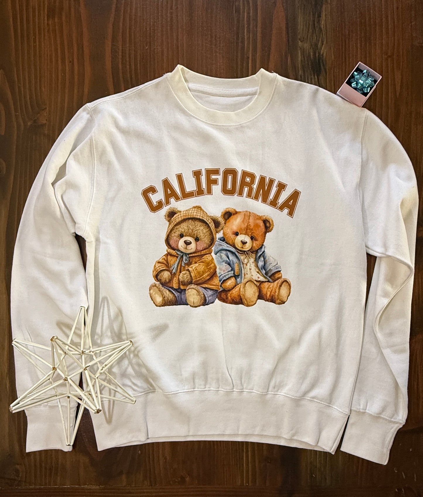 California Teddy Bear Sweatshirt – Cozy Unisex Retro Crewneck | Vintage-Style Bears Pullover